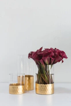 VCY5512GF - Cylinder Glass Vase With Gold Honeycomb Base - 5.5" X 12" -Wholesaleglassvasesint elsa 6 07403.1657224837.1280.1280 06650.1658417183